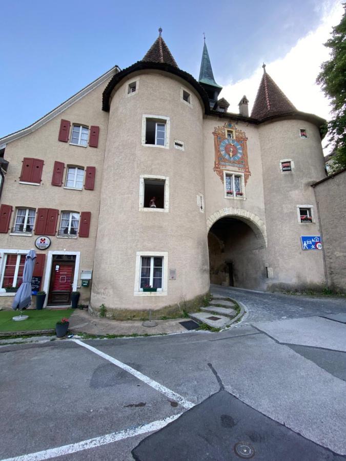 Vivez Un Conte De Fee Dans La Piece Ronde D'Une Tour Medievale بورينتري المظهر الخارجي الصورة